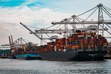 Xeneta’s 2025 Reliability Scorecard reviews alliance performance, on-time arrivals, delays, and how Gemini, Premier, Ocean and MSC ranked across global trades.