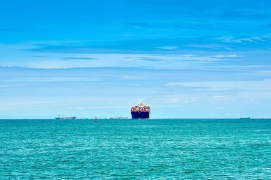 Potential return of container ships to Red Sea following US-Houthi ceasefire announcement could cause global collapse in freight rates, according to Xeneta data.