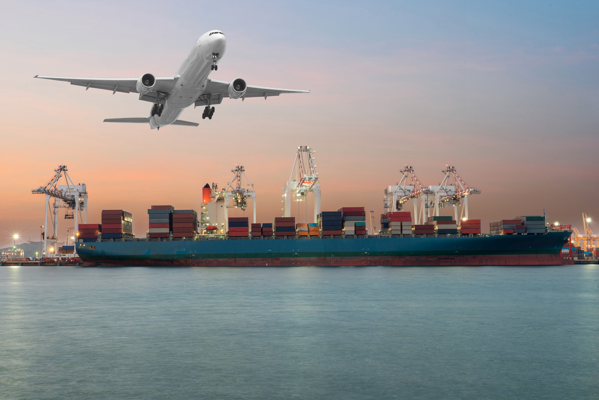 Ocean or Air Transport: What's The Better Choice?